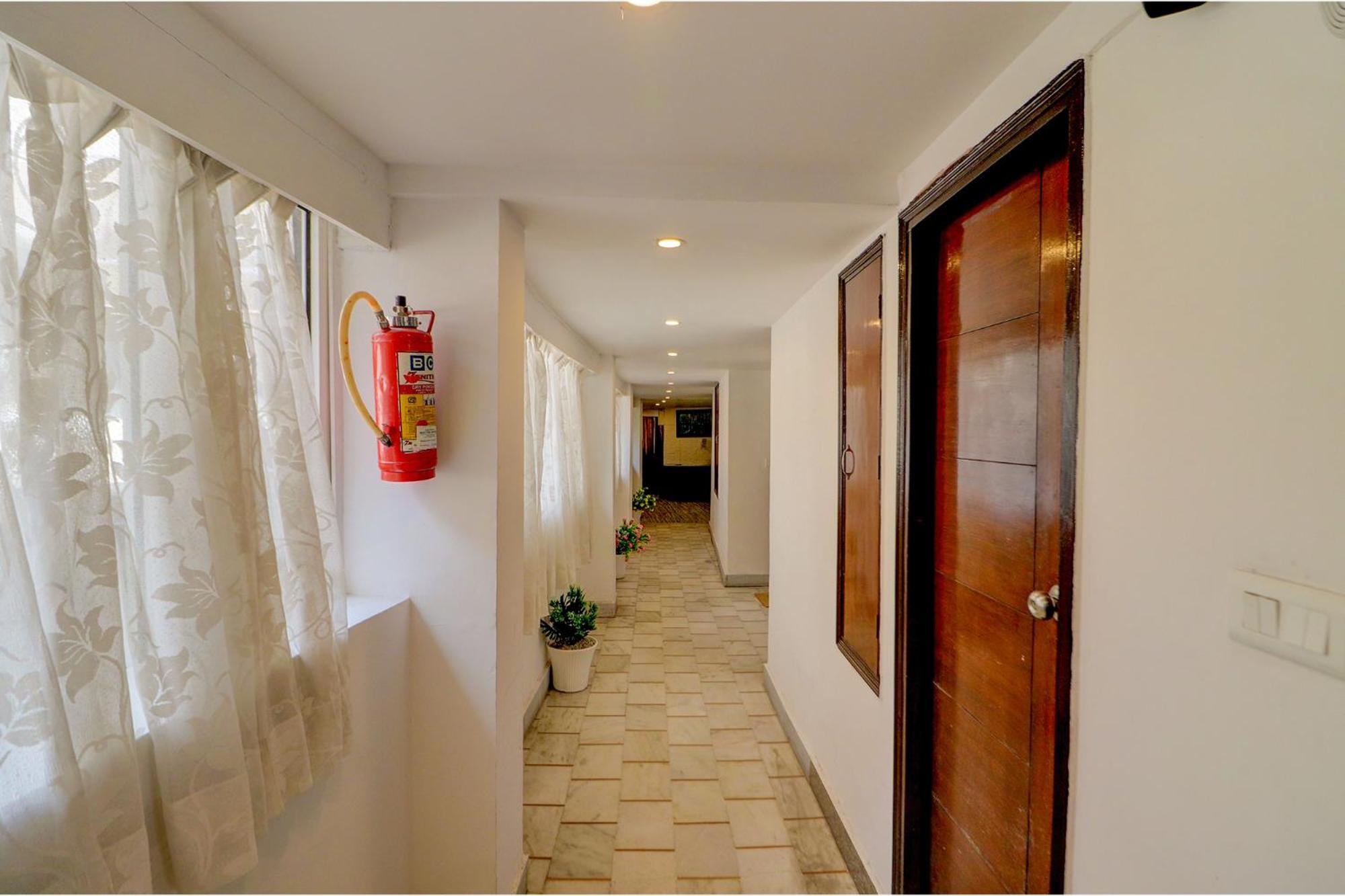 Fabhotel Sikka Royal Classic - Mall Road Mussoorie Exterior photo