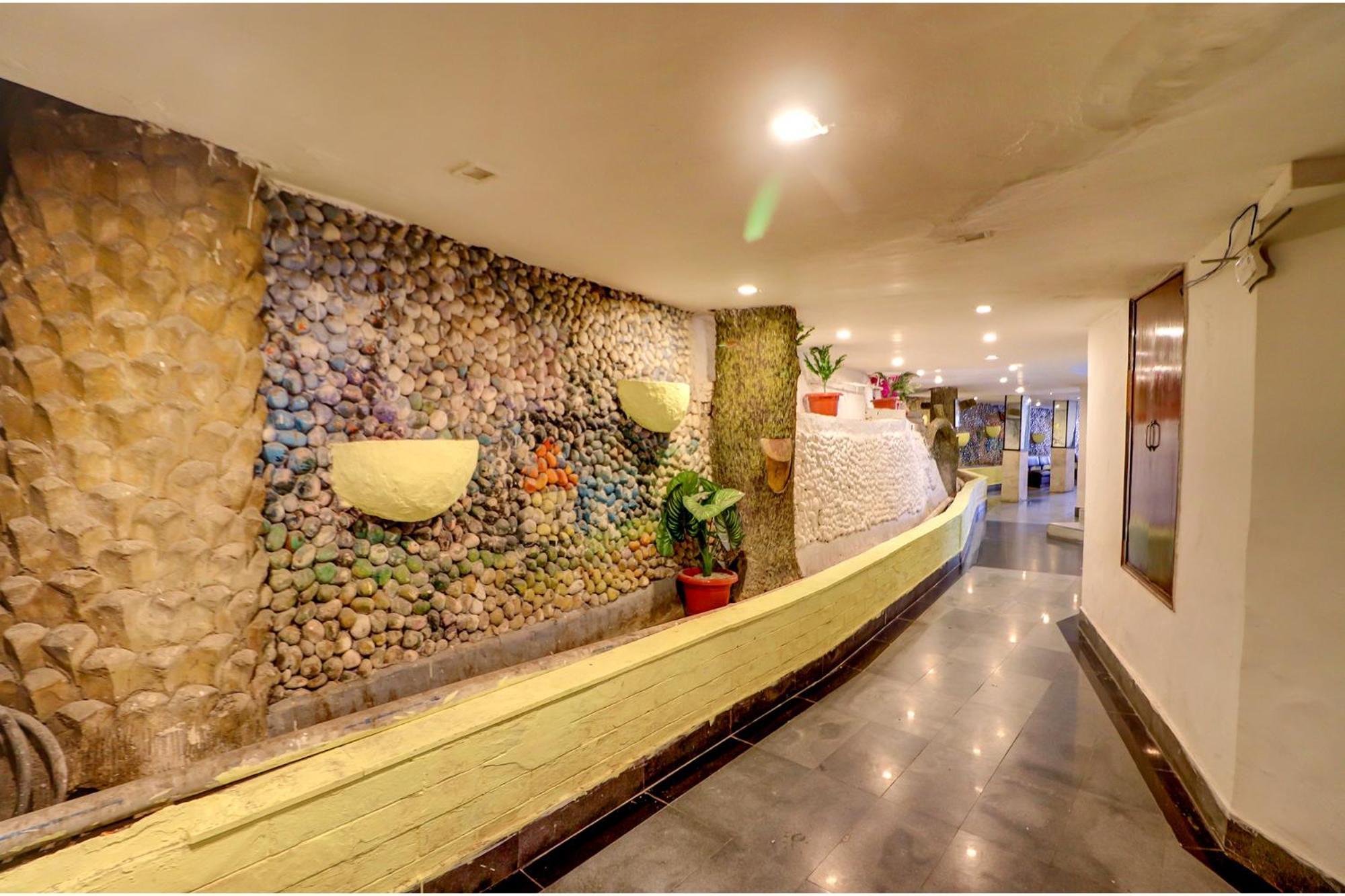 Fabhotel Sikka Royal Classic - Mall Road Mussoorie Exterior photo